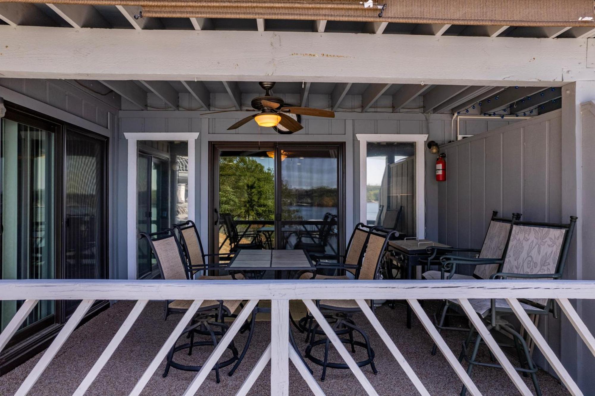 Golden Reef Villa Osage Beach Exterior photo