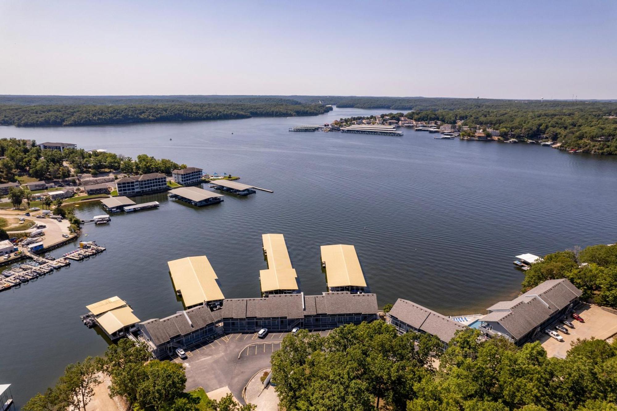 Golden Reef Villa Osage Beach Exterior photo