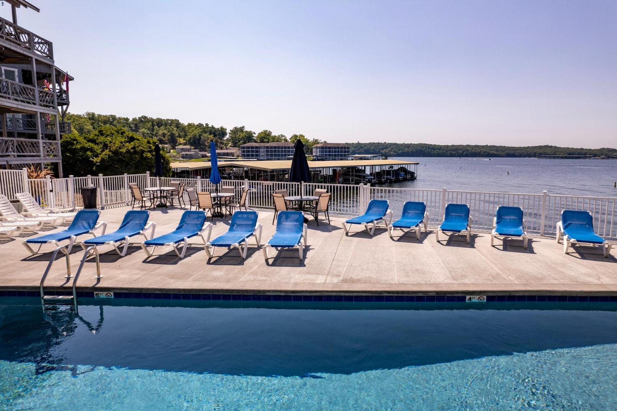 Golden Reef Villa Osage Beach Exterior photo