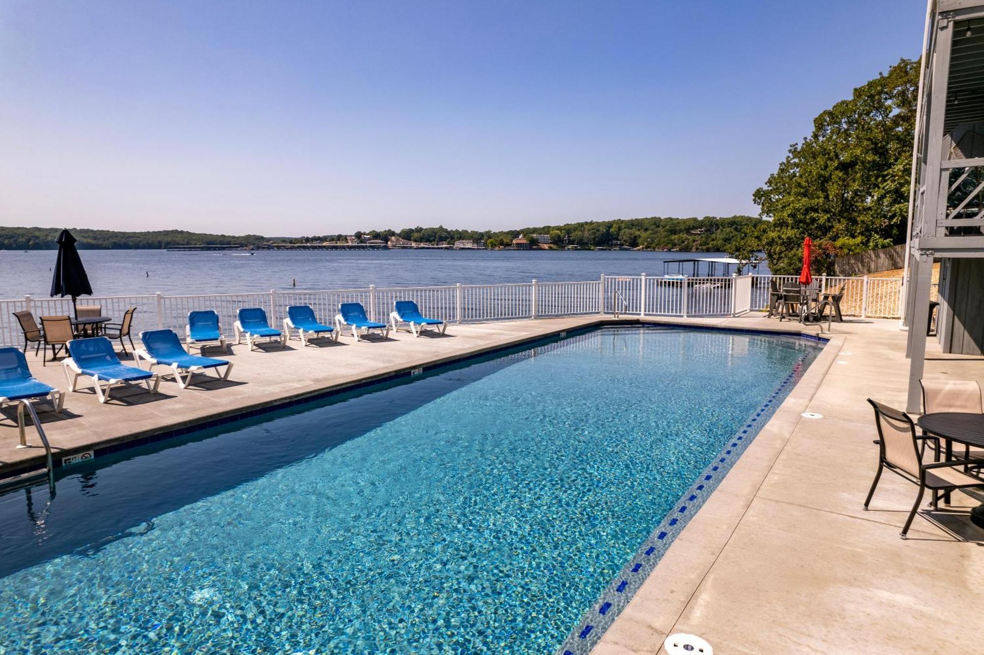 Golden Reef Villa Osage Beach Exterior photo